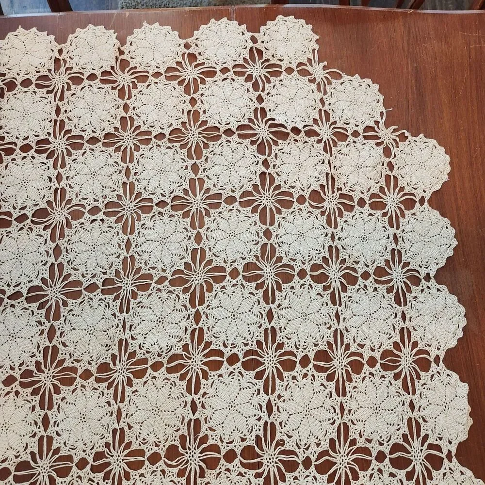 Crochet‎ Tablecloth 48in x 70in Rectangle Beige Star Rounds Vintage Overlay